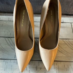 Shoe Republic LA shoes 8 1/2